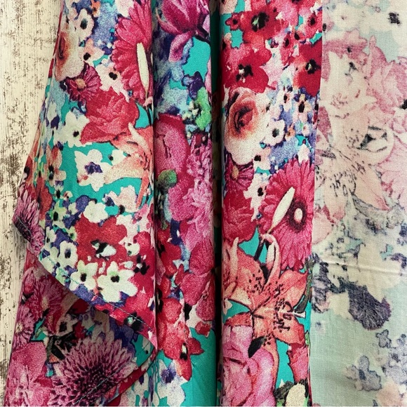 Floral Kimono Cardigan Vibrant Beach Summer Cover Vibe Plus Size 1X 2X Umgee - Picture 3 of 9